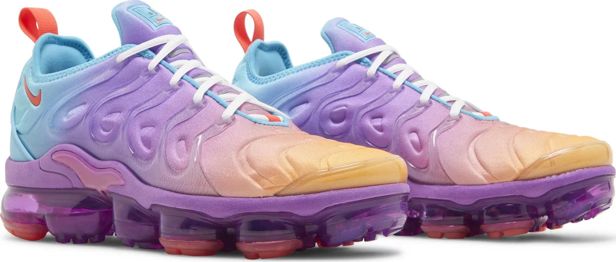 VaporMax Plus Fuchsia Dream Bright Crimson Gradient (W)