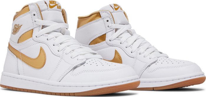 Jordan 1 Retro High OG Metallic Gold (W)