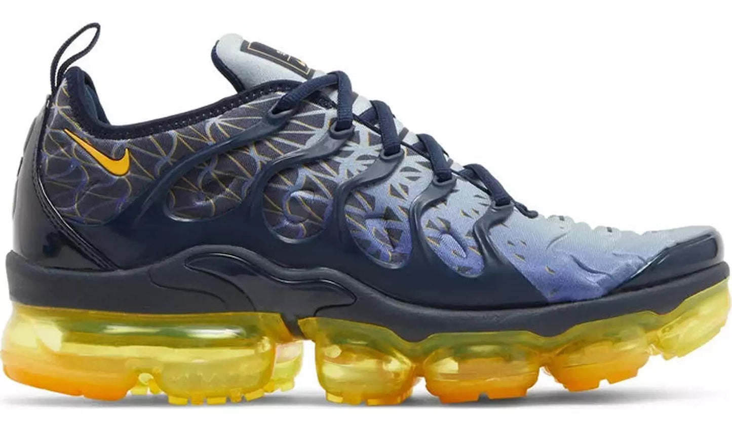 VaporMax Plus Geometric Obsidian Laser Orange