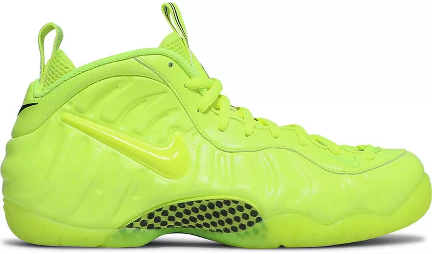 Nike Air Foamposite Pro Volt (2021)