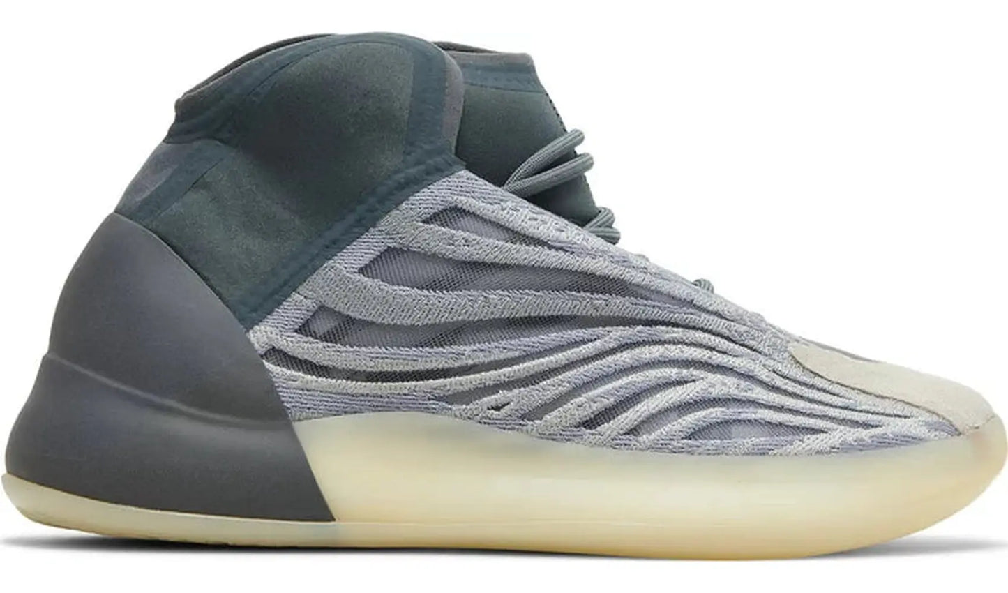 Yeezy QNTM Mono Carbon